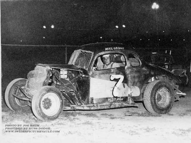 05.14.03_007_GRB_FLM_0060_1.jpg (51815 bytes)