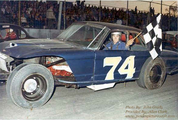 d09.01.07_074_CLA_UTI_0060_1.jpg (138600 bytes)