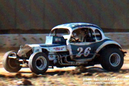 03.25.03_026_COF_REA_0072_1.jpg (38034 bytes)