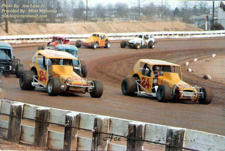 c07.18.06_024_024_EWS_0070_1.jpg (99008 bytes)