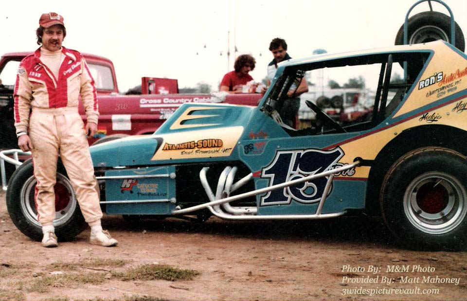 c07.19.06_13R_DEL_FLM_0080_1.jpg (114246 bytes)