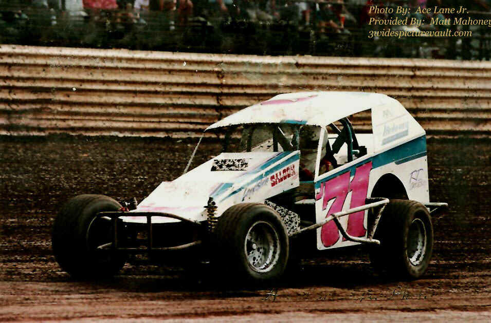 c08.01.06_071_STA_FLM_0090_1.jpg (137047 bytes)