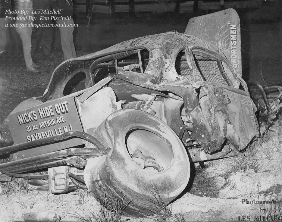 d11.24.07_027_PIS_WAL_0060D_2.jpg (207262 bytes)