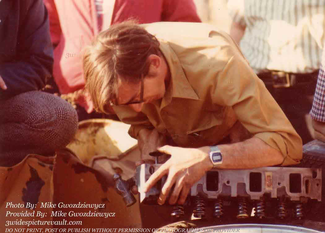 a05.08.04_GUS_FRE_REA_0078_1.jpg (59438 bytes)