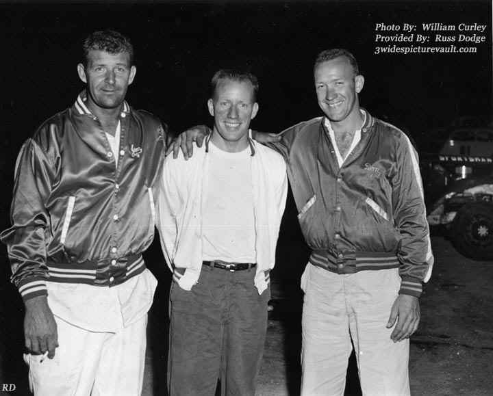 a12.03.04_HEN_ELL_KEL_0060_1.jpg (81032 bytes)