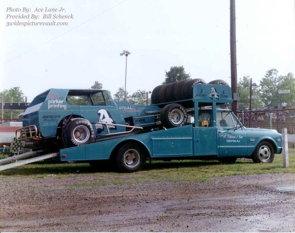 b07.17.05___A_HAU_FLM_0080H_1.jpg (94635 bytes)