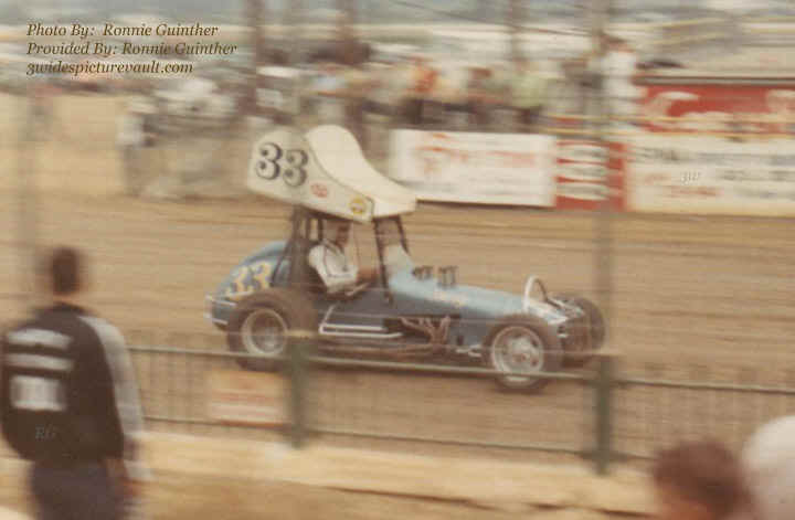 c10.01.06_MYS_SPR_UNK_0070_1.jpg (80183 bytes)