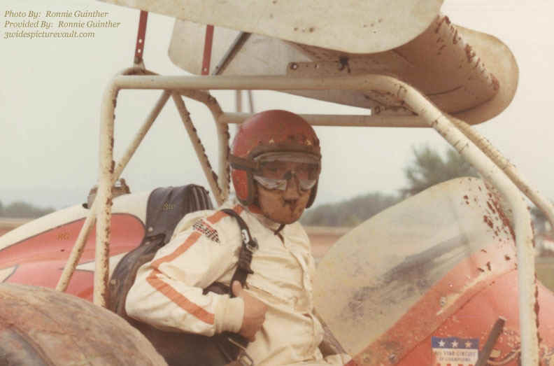 c10.23.06_UNK_MYS_SPR_0070_1.jpg (82858 bytes)