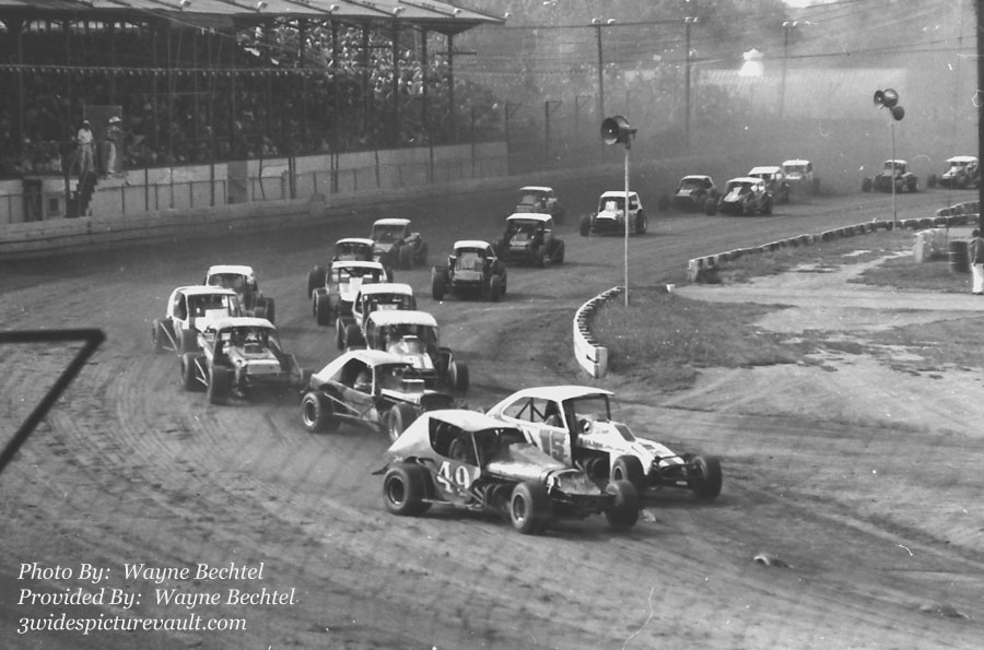 b10.09.05_049_GRP_FLM_0070_1.jpg (113634 bytes)