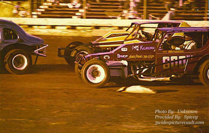 b11.06.05_600_MYS_EWS_0070_1.jpg (93937 bytes)