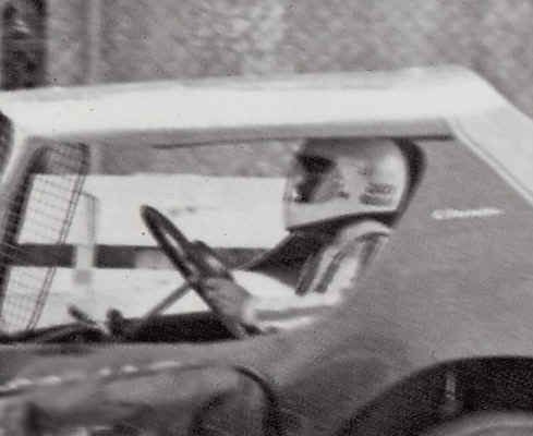 b11.23.05_mystery_pic.jpg (70011 bytes)