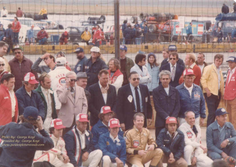 d10.27.07_TRN_GRP_TRN_0075_1.jpg (137989 bytes)